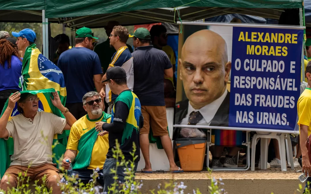 Migliaia di bolsonaristi chiedono all’esercito di salvare il Brasile da Lula